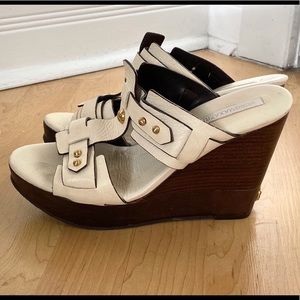 BCBG Max Azria cream leather wedge